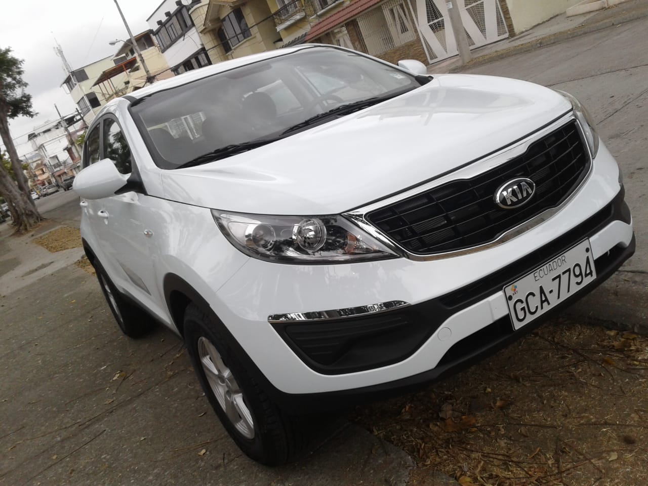 Alquiler de auto Guayaquil KIA Sportage Automático