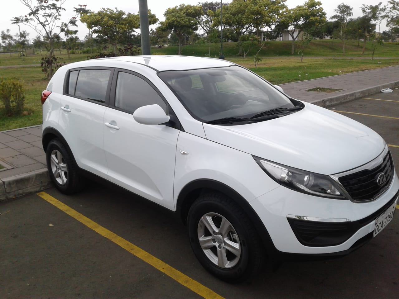 Alquiler de auto Guayaquil KIA Sportage Automático