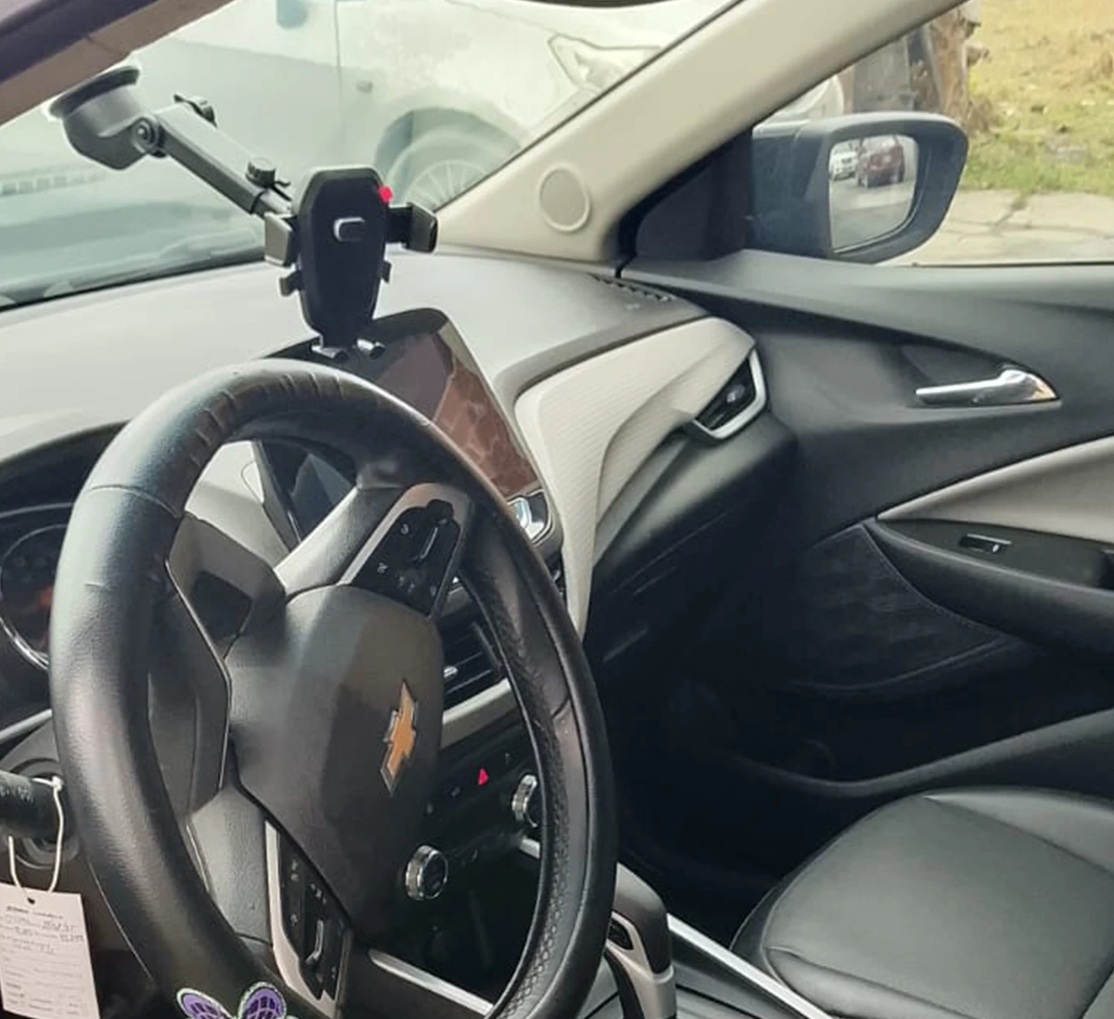 Alquiler de Auto Chevrolet Onix Automático