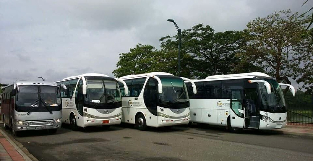 alquiler de furgonetas buses guayaquil